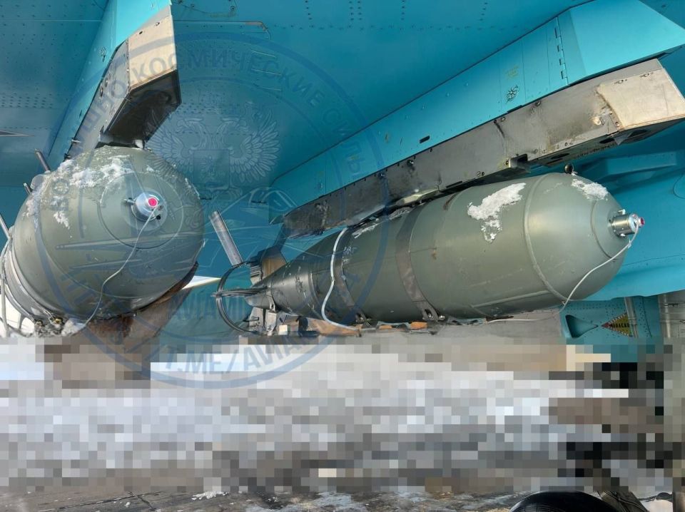 ВКС РФ расширили сферу использования ОФЗАБ-500: бьют зажигательными бомбами по окопам ВСУ