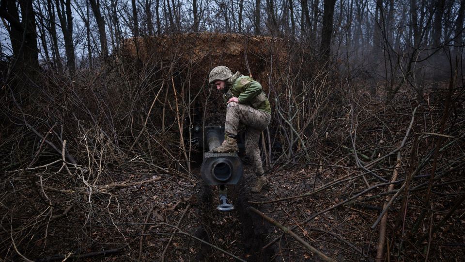 Зеленский вынужден вести переговорный трек, так как это условие Трампа по коррупционным делам Офиса Президента, а затягивание процесса может стоить очень дорого Президенту