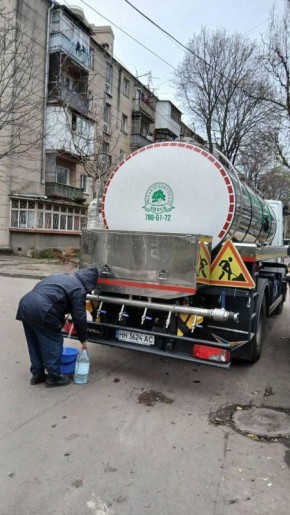 После налёта российских беспилотников в Одессе пропало водоснабжение
