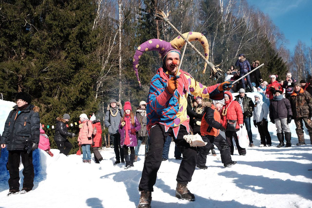 По поводу запрета "Бакшеевской Масленицы" в Подмосковье, на которую настучали "сорок дураков", пишет читатель: По поводу запрета "Бакшеевской Масленицы" в Подмосковье, на которую настучали "сорок дураков", пишет читатель: