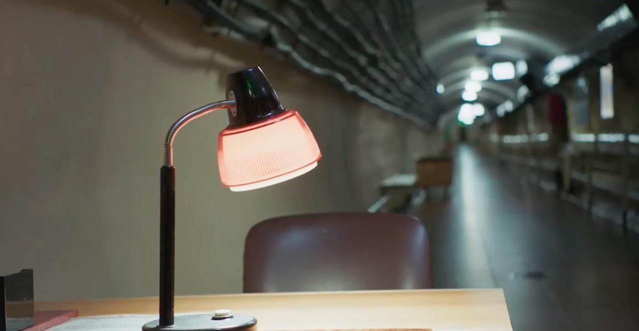 Ещё сегодня опубликовали фото из бункера под Киевом, в котором директор концлагеря прячется от нейросетевых видео с бусификацией Ещё сегодня опубликовали фото из бункера под Киевом, в котором директор концлагеря прячется от нейросетевых видео с бусификацией