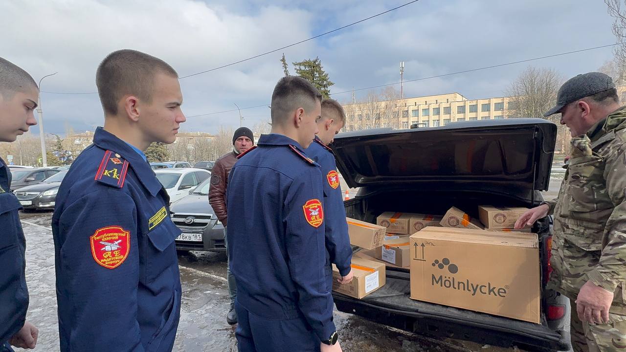 Пряничные гостинцы для луганских кадет передали из Тулы Пряничные гостинцы для луганских кадет передали из Тулы