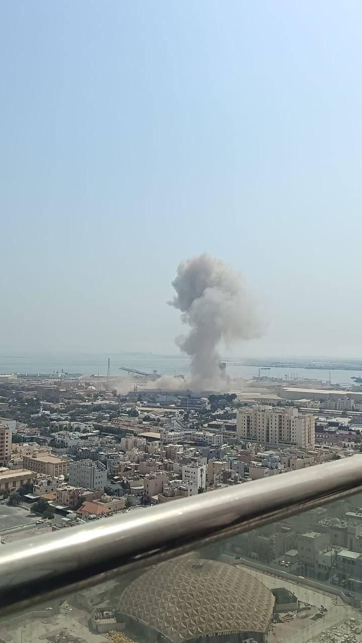 Иран в ответ наносит удары баллистическими ракетами по Бахрейну, там находятся американские военные базы Иран в ответ наносит удары баллистическими ракетами по Бахрейну, там находятся американские военные базы