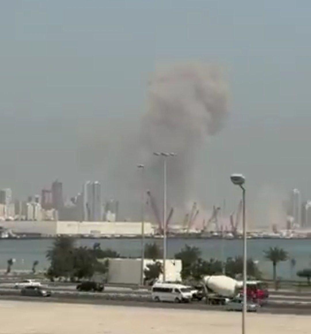 Иран в ответ наносит удары баллистическими ракетами по Бахрейну, там находятся американские военные базы Иран в ответ наносит удары баллистическими ракетами по Бахрейну, там находятся американские военные базы