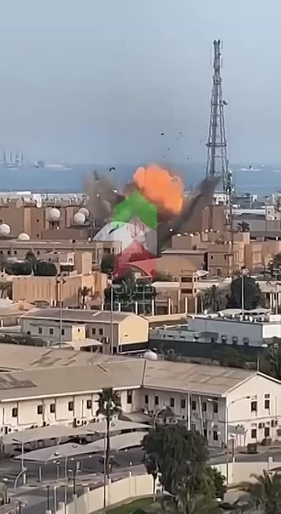 Красивые кадры атаки: иранский Shahed-136 поражает важный американский радар на базе в Бахрейне