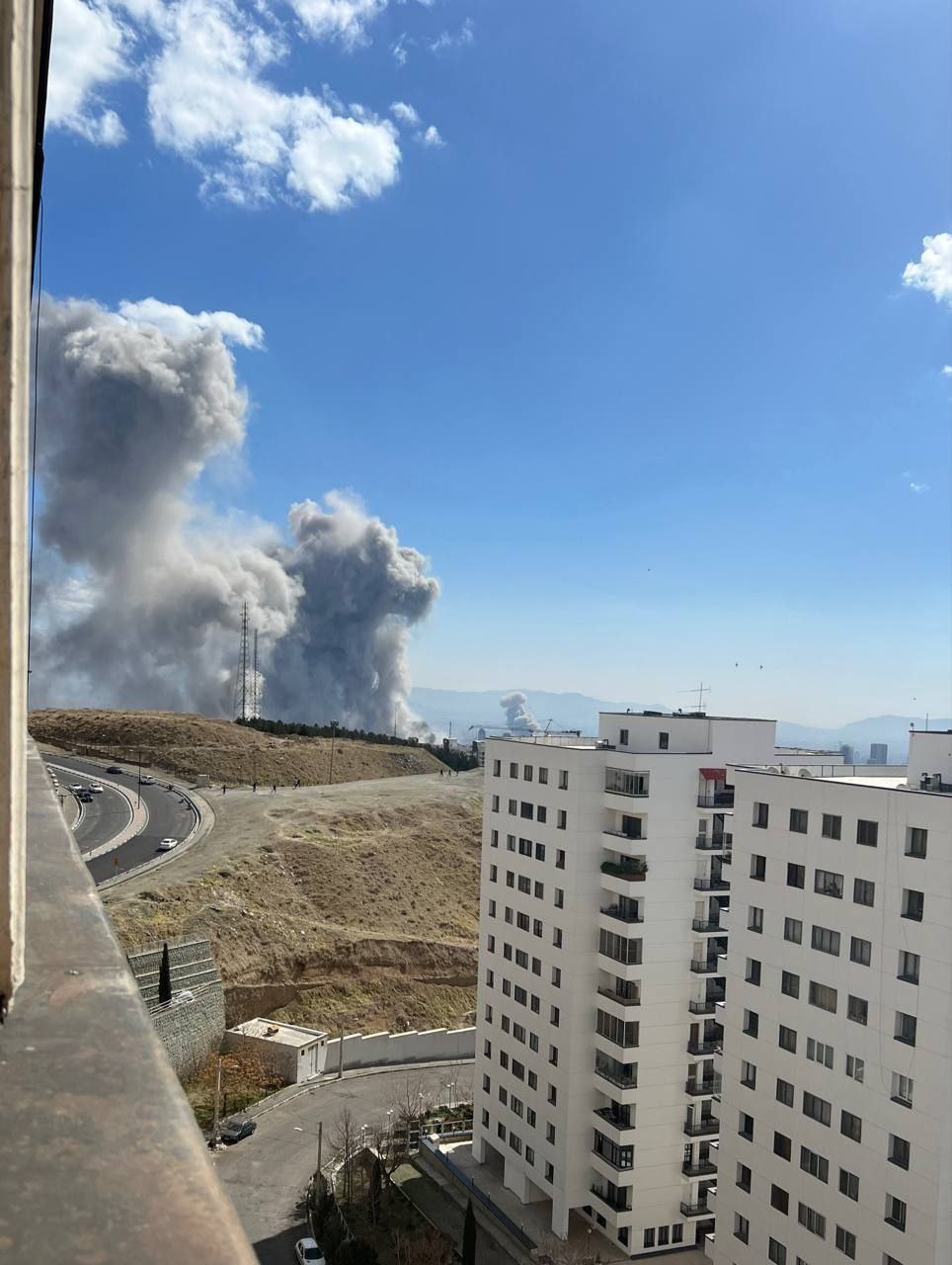 ВВС Израиля наносят новые удары по Тегерану ВВС Израиля наносят новые удары по Тегерану