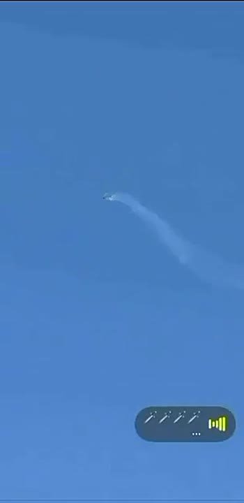 А вот и непосредственно сам момент попадания в истребитель F-15 над Кувейтом