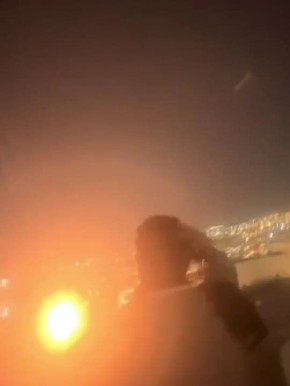 Иран запускает новые волны ракет: кадры прилётов по Израилю