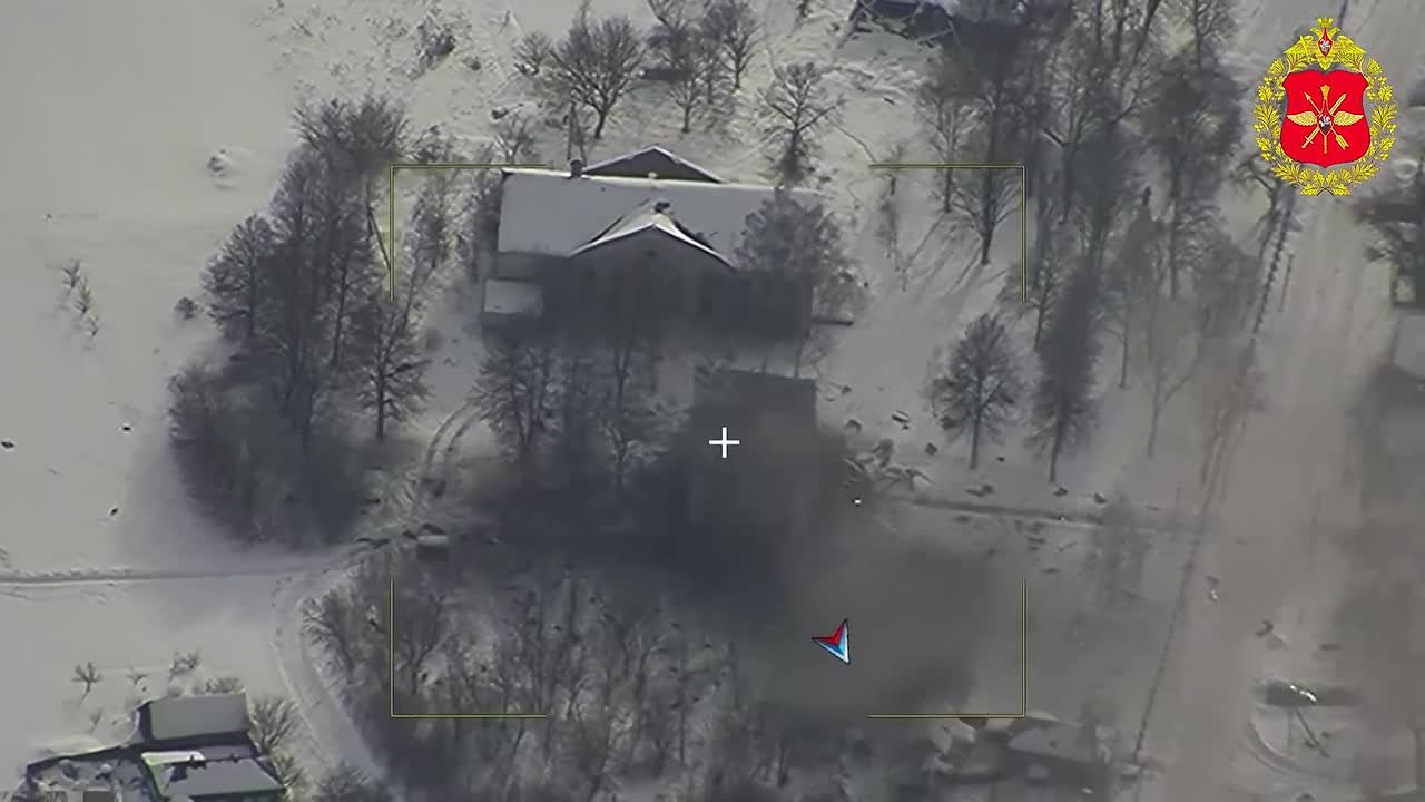 Минобороны России: Склад с дронами противника взлетел на воздух – специалисты войск БПС отработали «Геранями»