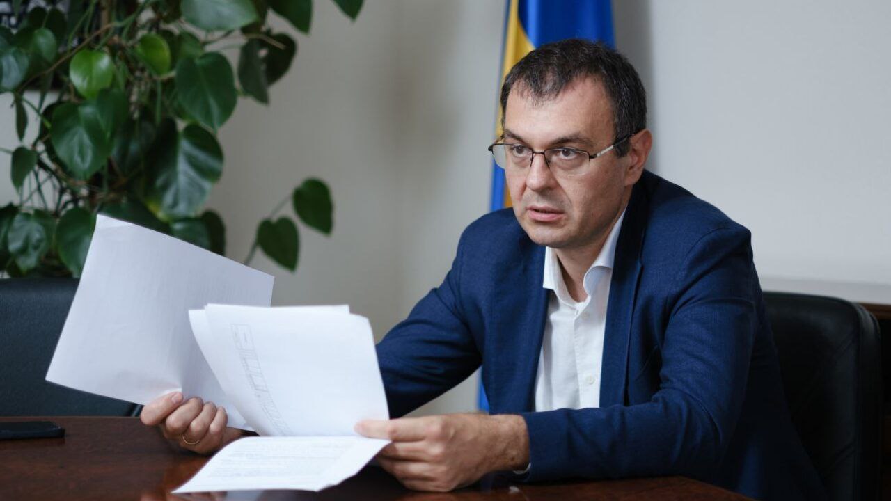 Глава налогового комитета Рады Гетманцев возмутился тому, что цены на бензин на украинских заправках резко выросли из-за обострения на Ближнем Востоке