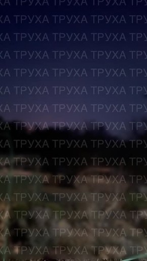 Момент прилёта по объекту энергетики в Киевской области и характерные вспышки