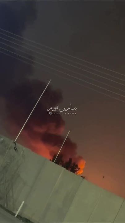 Идёт массированная атака на базы США: пожары и взрывы в Кувейте, Бахрейне, Ираке и Саудовской Аравии