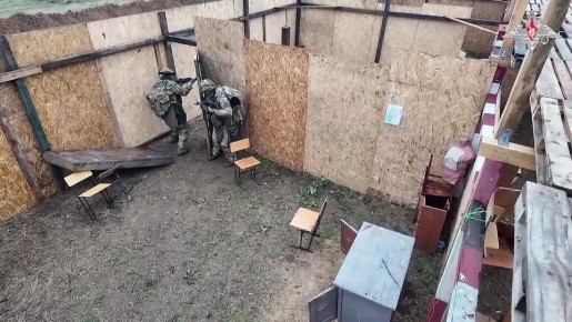 Минобороны России: Штурмовые подразделения Новороссийских десантников готовятся к уличным боям