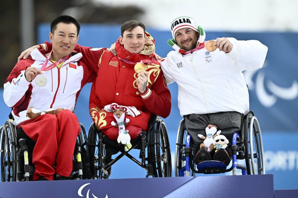 ������� ������ � ������� ����� ����� ����������� ������ 3 ����� � ��������� ������ ������������ � ������!