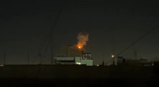 Иран атакует "зелёную зону" в Багдаде: горит представительство ЕС, силы США пытаются отразить налёт